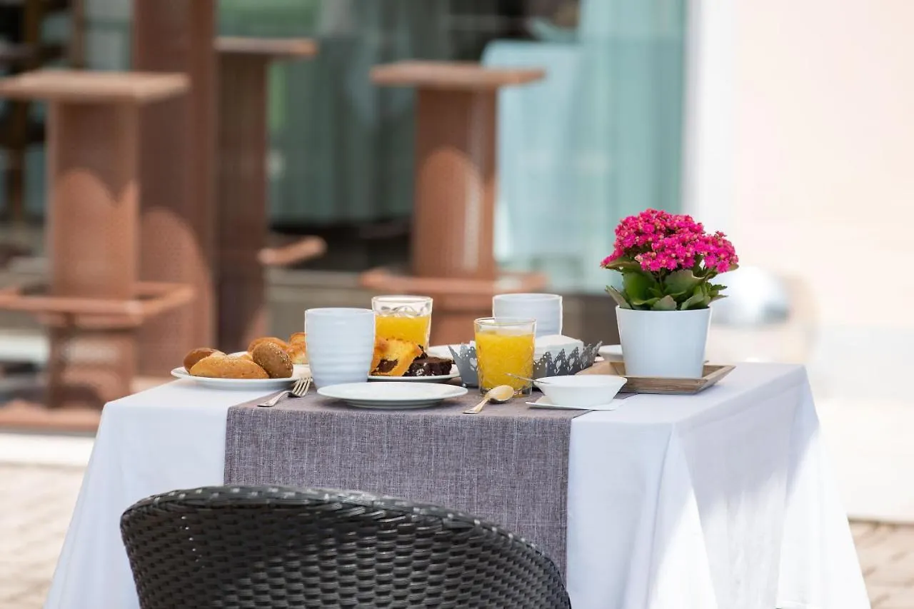 Hotel Ristorante Fior Castelfranco Veneto 4*,