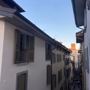 Colleoni 20 , Bergamo Italië